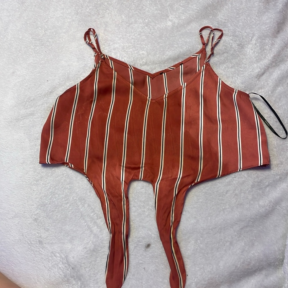 Crop top tank top with tie in front small